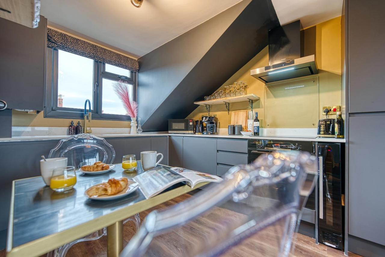 Casa Del Artista - Luxury Apartments, Вітбі Екстер'єр фото