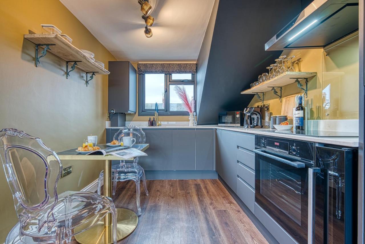 Casa Del Artista - Luxury Apartments, Вітбі Екстер'єр фото